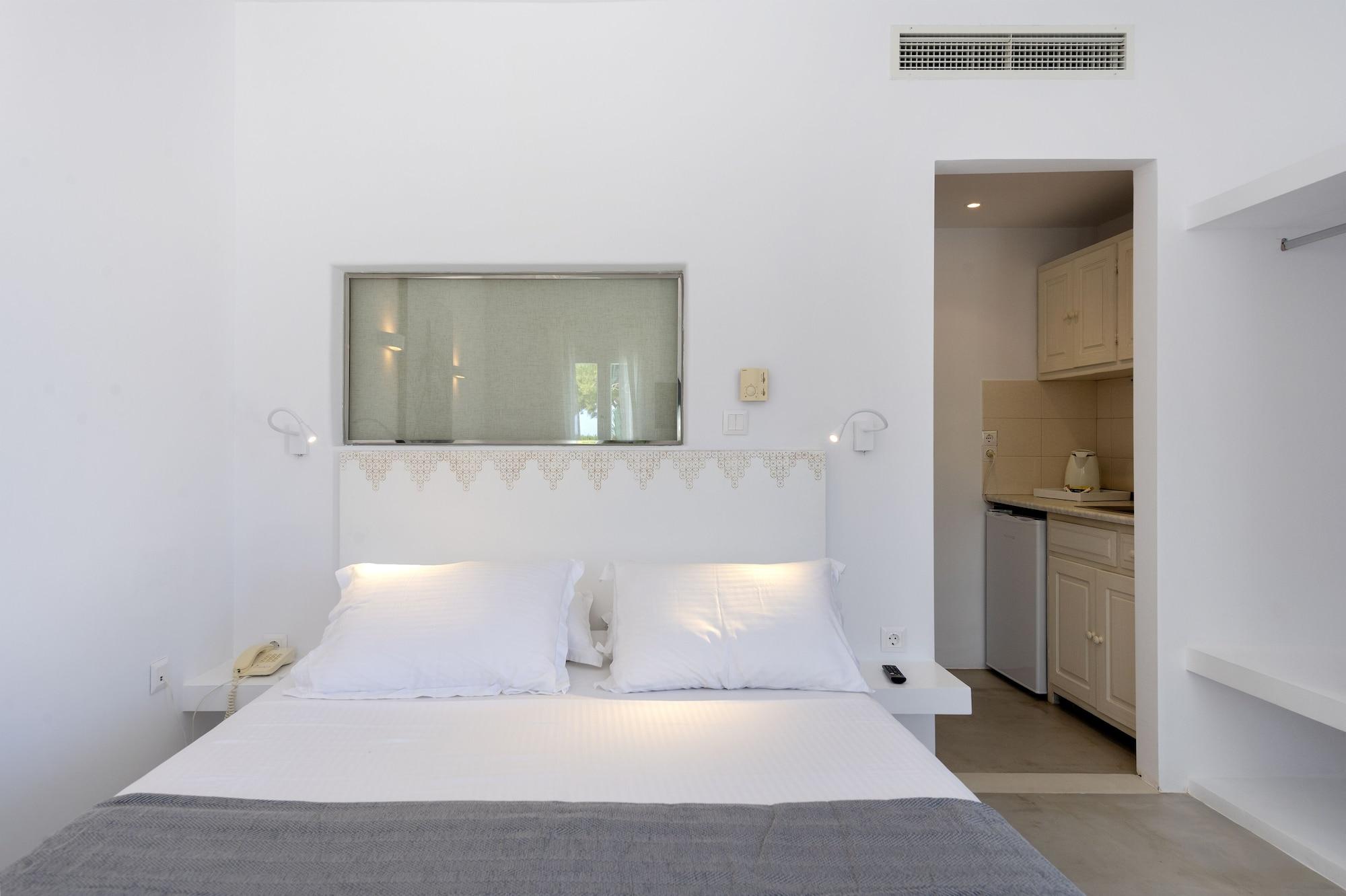 Hotel & Apartments Kalypso Naousa  Exterior photo